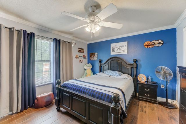 316 Hickman Lane, Angleton, TX 77515