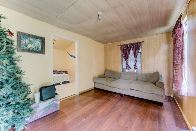 316 Hickman Lane, Angleton, TX 77515
