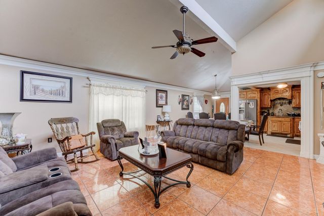 316 Hickman Lane, Angleton, TX 77515