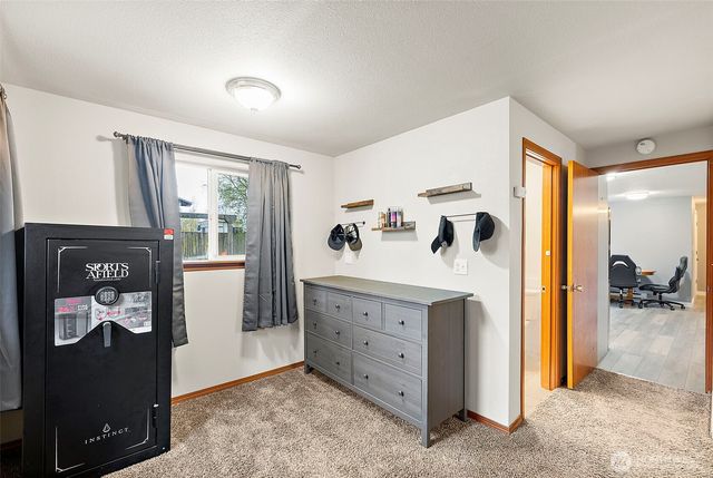 5301 138th St E, Tacoma, WA 98446