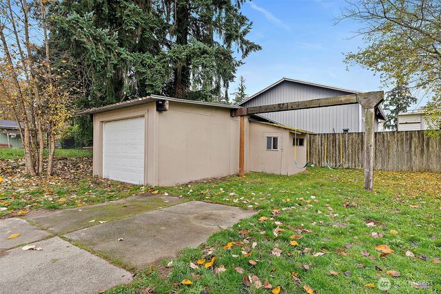 5301 138th St E, Tacoma, WA 98446