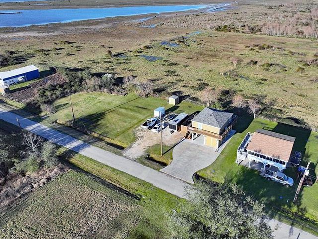 1322 Bahama Lane, Port Bolivar, TX 77650