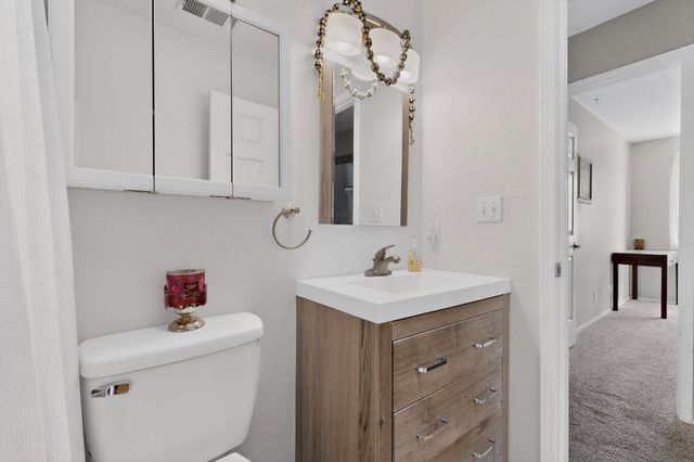 2209 High Desert Circle NE, Rio Rancho, NM 87144