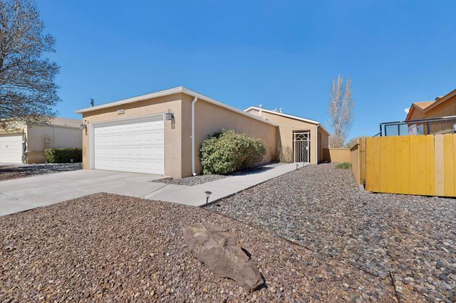 2209 High Desert Circle NE, Rio Rancho, NM 87144