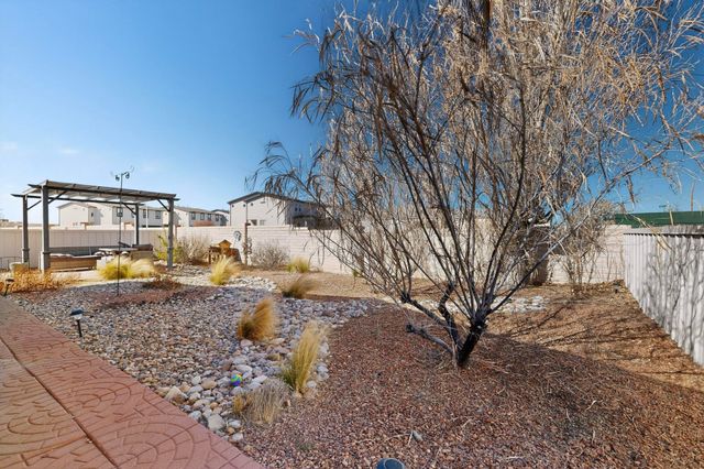 2209 High Desert Circle NE, Rio Rancho, NM 87144