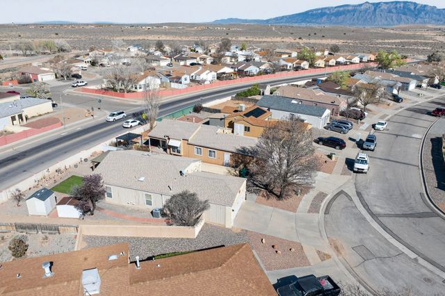 2209 High Desert Circle NE, Rio Rancho, NM 87144