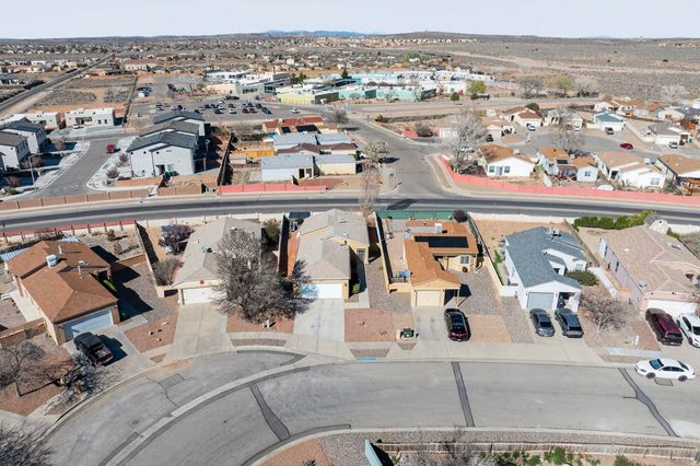 2209 High Desert Circle NE, Rio Rancho, NM 87144