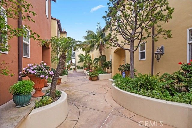 308 5th Street, Huntington Beach, CA 92648