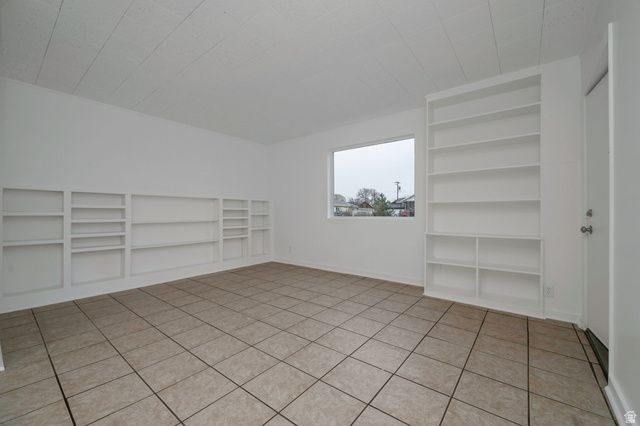 163 E SOUTHGATE AVE, South Salt Lake, UT 84115