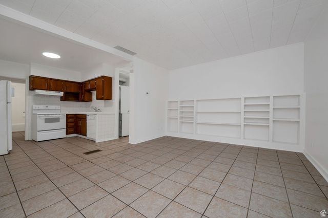 163 E SOUTHGATE AVE, South Salt Lake, UT 84115