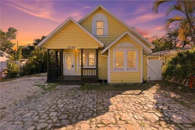2342 Stella ST, Fort Myers, FL 33901