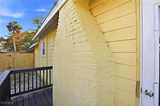 2342 Stella ST, Fort Myers, FL 33901