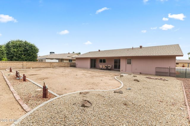 9904 W SHIPROCK Drive, Sun City, AZ 85351
