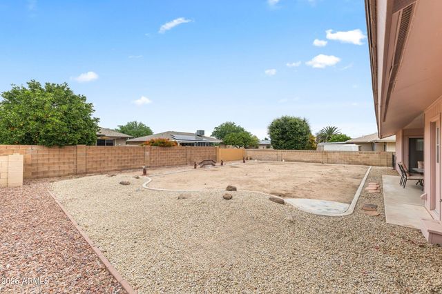 9904 W SHIPROCK Drive, Sun City, AZ 85351