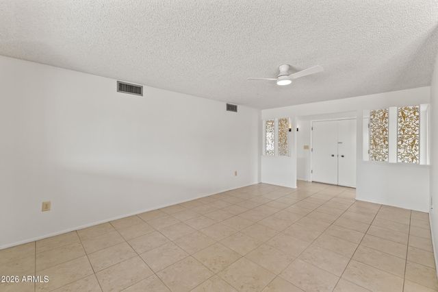 9904 W SHIPROCK Drive, Sun City, AZ 85351