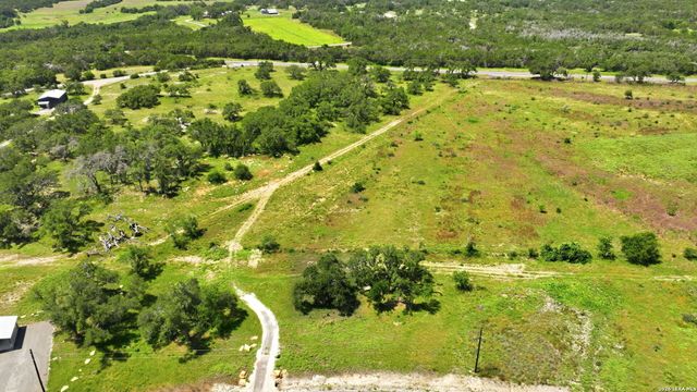 718 Windmill Ridge, Blanco, TX 78606