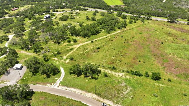 718 Windmill Ridge, Blanco, TX 78606