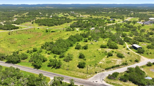 718 Windmill Ridge, Blanco, TX 78606
