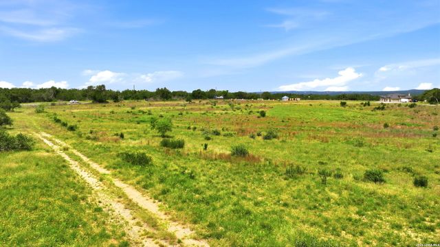 718 Windmill Ridge, Blanco, TX 78606