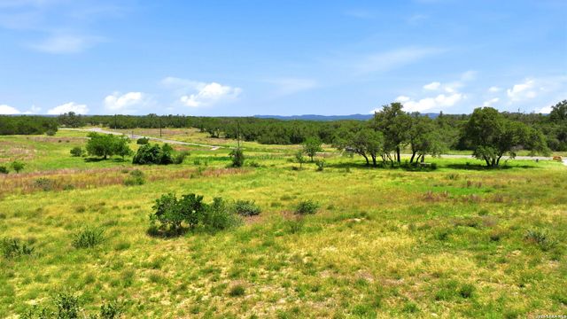 718 Windmill Ridge, Blanco, TX 78606