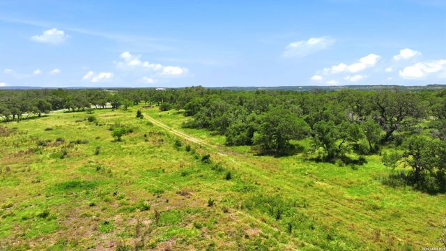 718 Windmill Ridge, Blanco, TX 78606