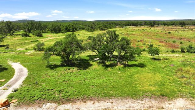 718 Windmill Ridge, Blanco, TX 78606