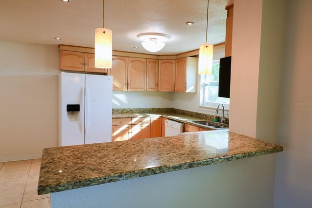 2106 E 109TH AVENUE, Tampa, FL 33612