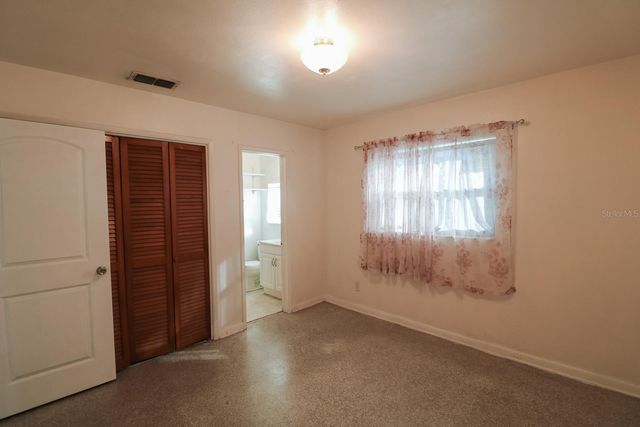 2106 E 109TH AVENUE, Tampa, FL 33612