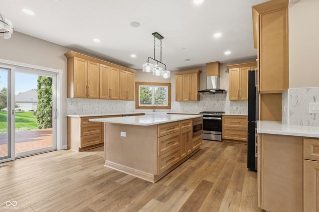 11625 Harvest Moon Drive, Noblesville, IN 46060