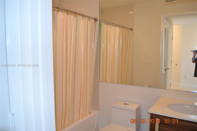 2020 N Bayshore Dr 2805, Miami, FL 33137