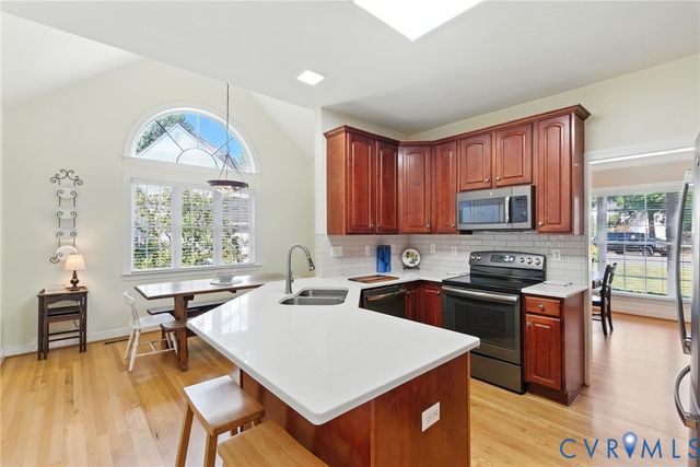3329 White Chimneys Ct, Glen Allen, VA 23060