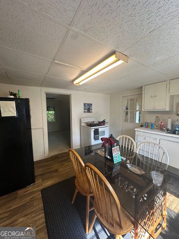 261 Linda Drive NE, Milledgeville, GA 31061