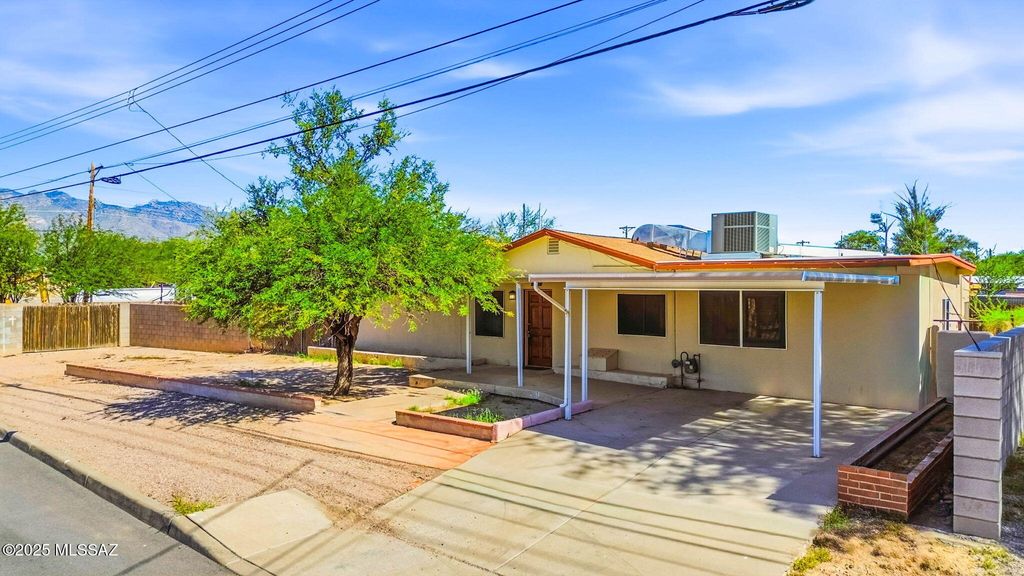 2760 N Palo Verde Avenue, Tucson, AZ 85716