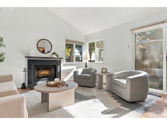 1608 Nw ROLLING HILL Dr, Beaverton, OR 97006