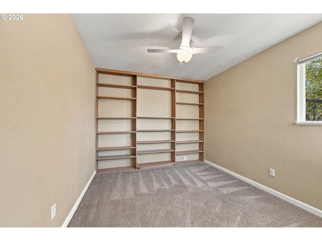 1608 Nw ROLLING HILL Dr, Beaverton, OR 97006