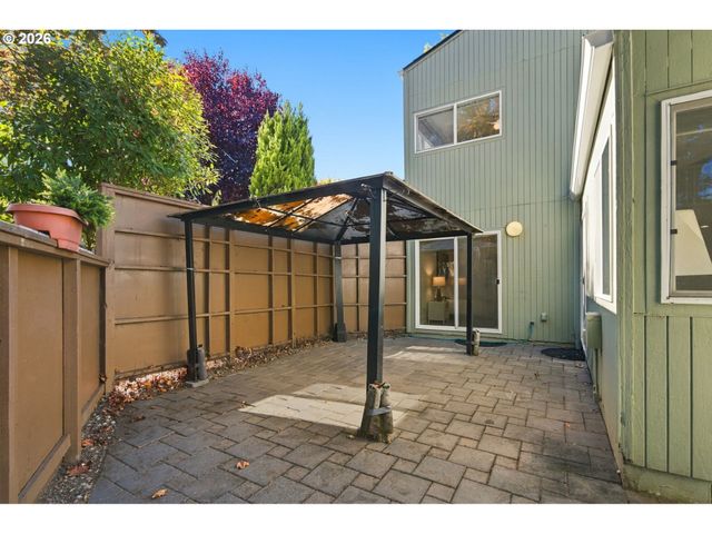 1608 Nw ROLLING HILL Dr, Beaverton, OR 97006
