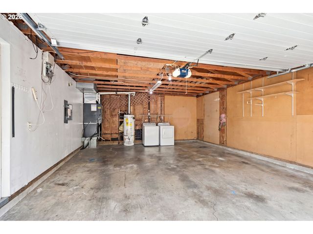 1608 Nw ROLLING HILL Dr, Beaverton, OR 97006