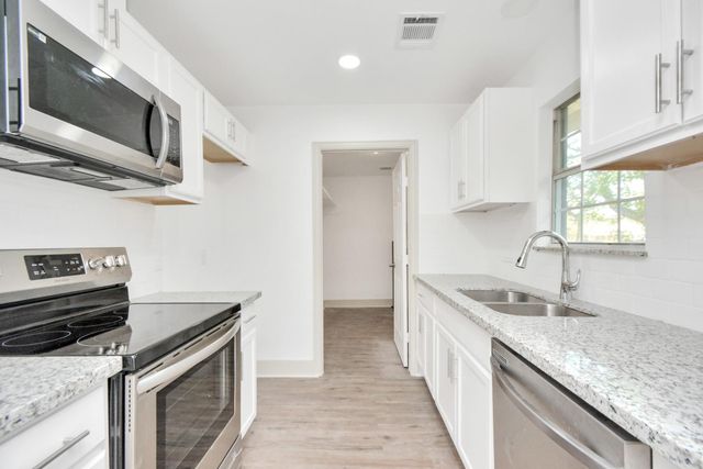 1501 Maiden Lane, Richmond, TX 77469