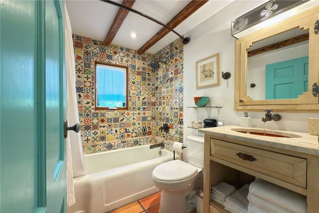 1352 Bishops Lodge Road, Santa Fe, NM 87506