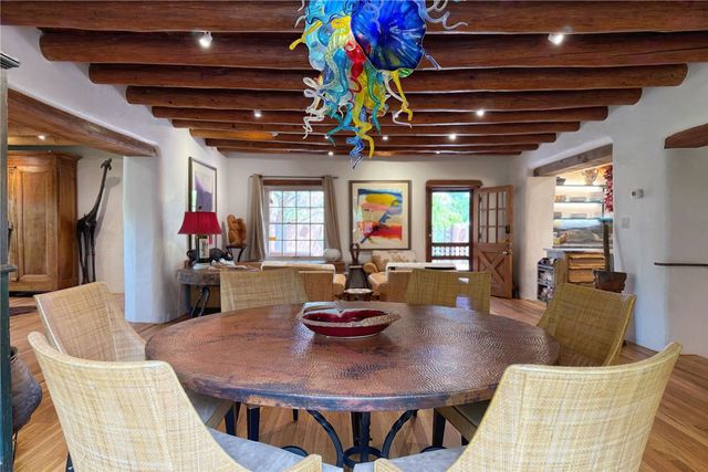 1352 Bishops Lodge Road, Santa Fe, NM 87506