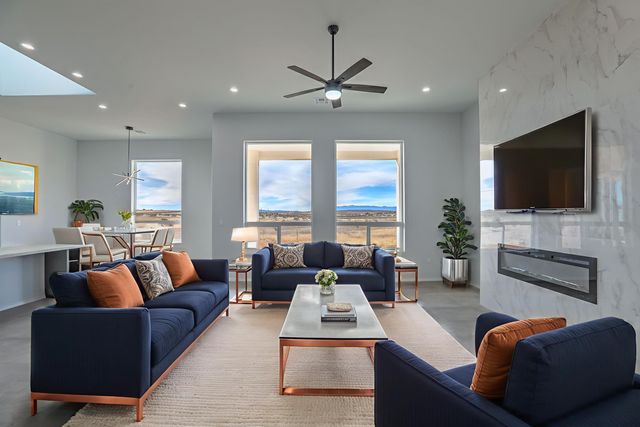 9 Express Drive, Edgewood, NM 87015