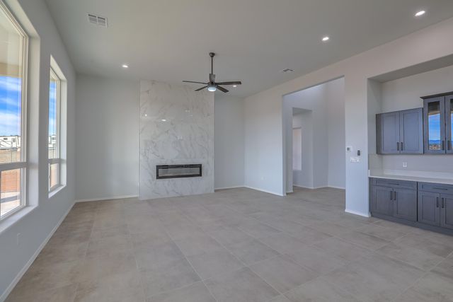 9 Express Drive, Edgewood, NM 87015