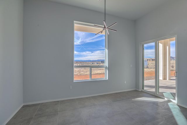 9 Express Drive, Edgewood, NM 87015