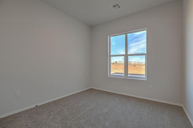 9 Express Drive, Edgewood, NM 87015