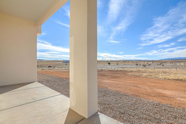 9 Express Drive, Edgewood, NM 87015