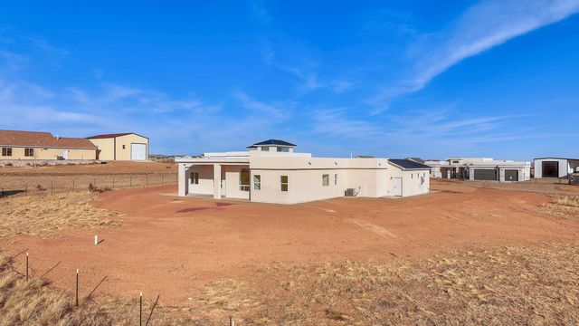 9 Express Drive, Edgewood, NM 87015