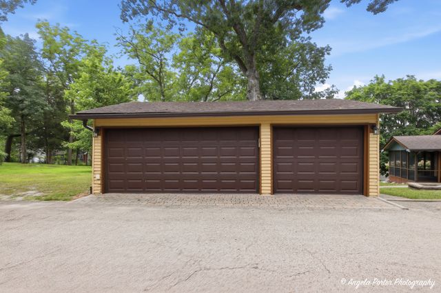 38624 N Miller Road, Lake Villa, IL 60046