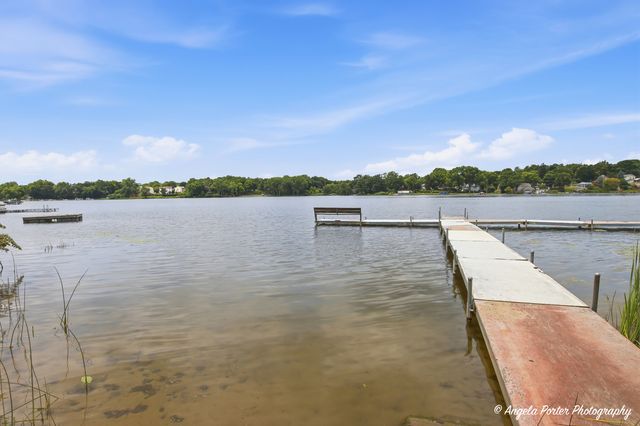 38624 N Miller Road, Lake Villa, IL 60046