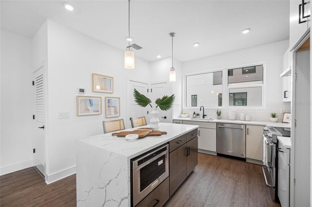 315 15TH STREET N, St Petersburg, FL 33705