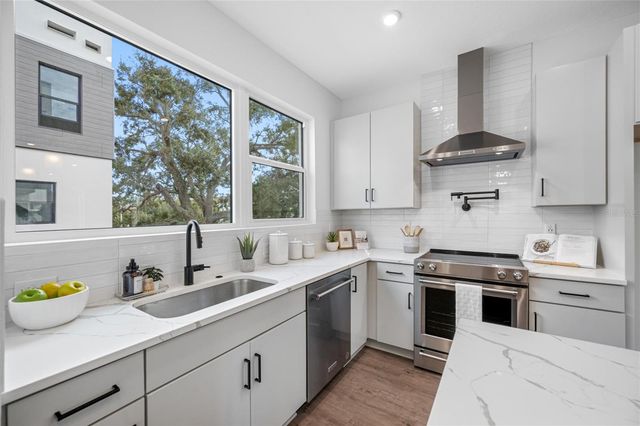 315 15TH STREET N, St Petersburg, FL 33705